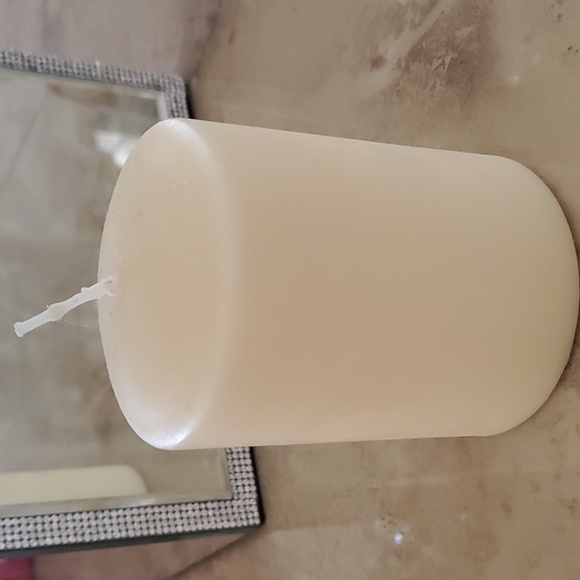 Unscented Candle - Picture 1 of 1